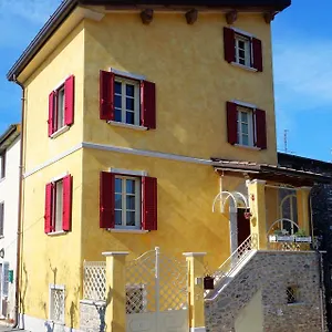 https://rustico-versilia-luca-e-giada.it-tuscanyhotel.com